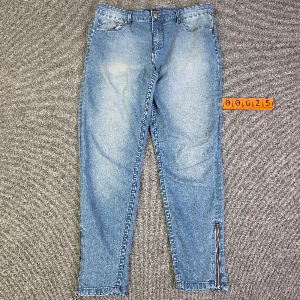 Forever 21 Blue Jeans Size 30